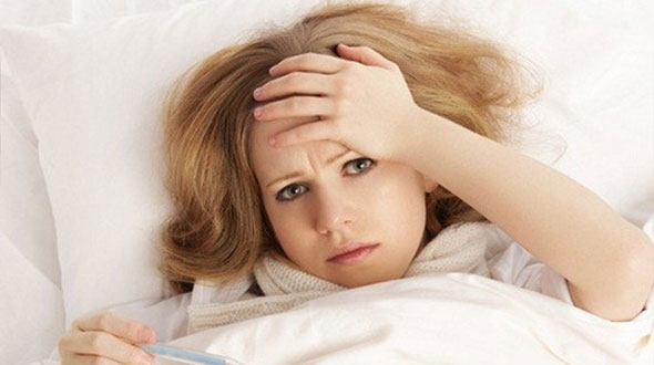 Sốt nhẹ, rét run, nóng lạnh do viêm xoang gây ra