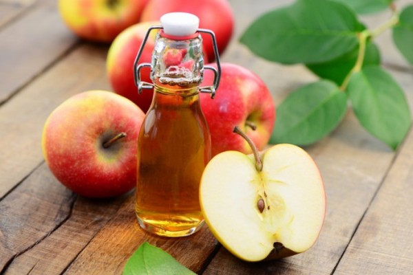 dấm táo trị viêm xoang mũi Dùng giấm táo xông hơi chữa viêm xoang